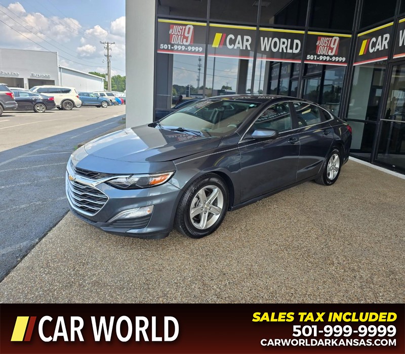 Chevrolet Malibu Vehicle Full-screen Gallery Image 3