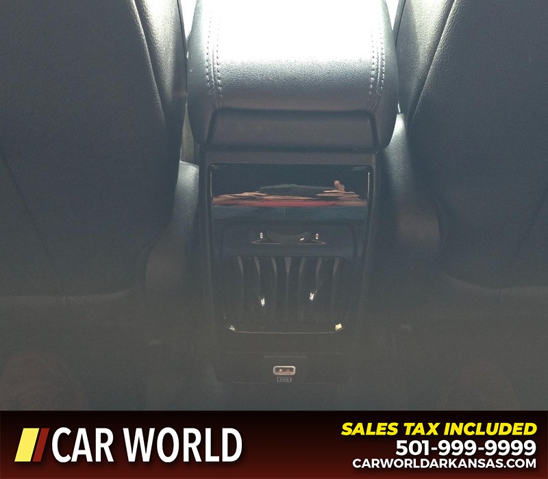 Jeep Compass Vehicle Full-screen Gallery Image 19