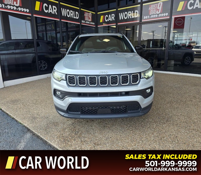 Jeep Compass Vehicle Full-screen Gallery Image 2