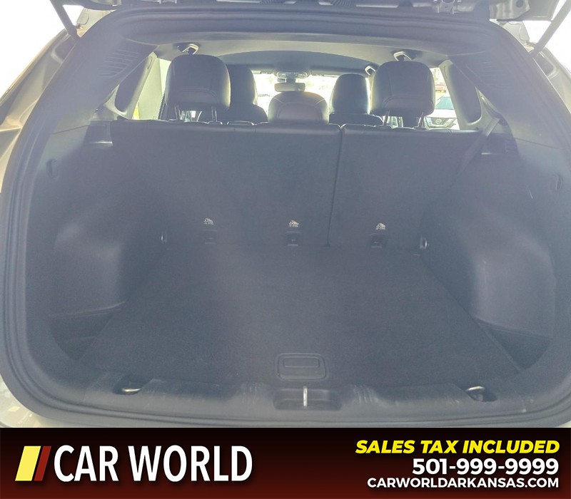 Jeep Compass Vehicle Full-screen Gallery Image 13