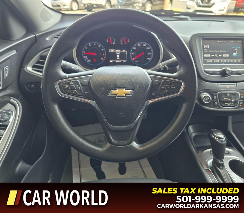 Chevrolet Malibu Vehicle Full-screen Gallery Image 15