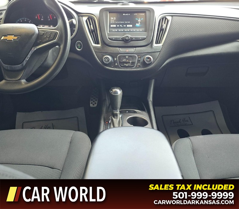 Chevrolet Malibu Vehicle Full-screen Gallery Image 18