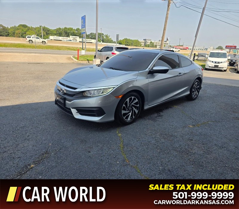 Honda Civic Coupe Vehicle Full-screen Gallery Image 3