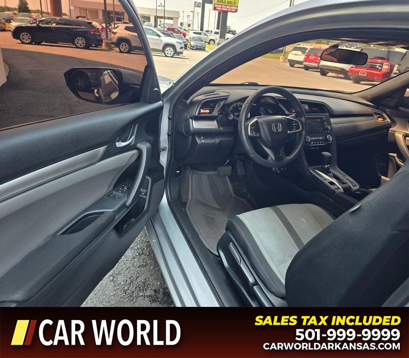 Honda Civic Coupe Vehicle Full-screen Gallery Image 6