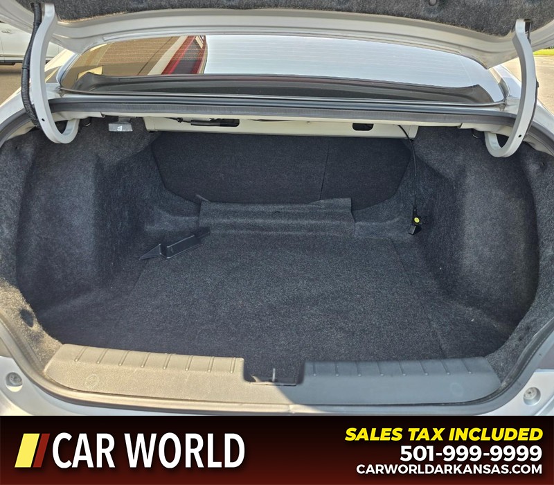Honda Civic Coupe Vehicle Full-screen Gallery Image 11