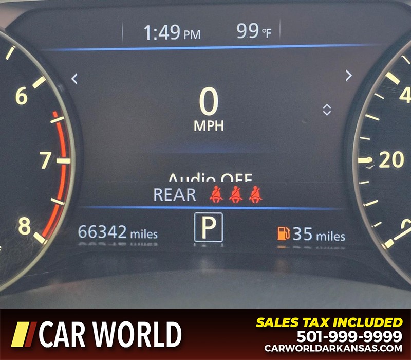 Nissan Altima Vehicle Full-screen Gallery Image 16