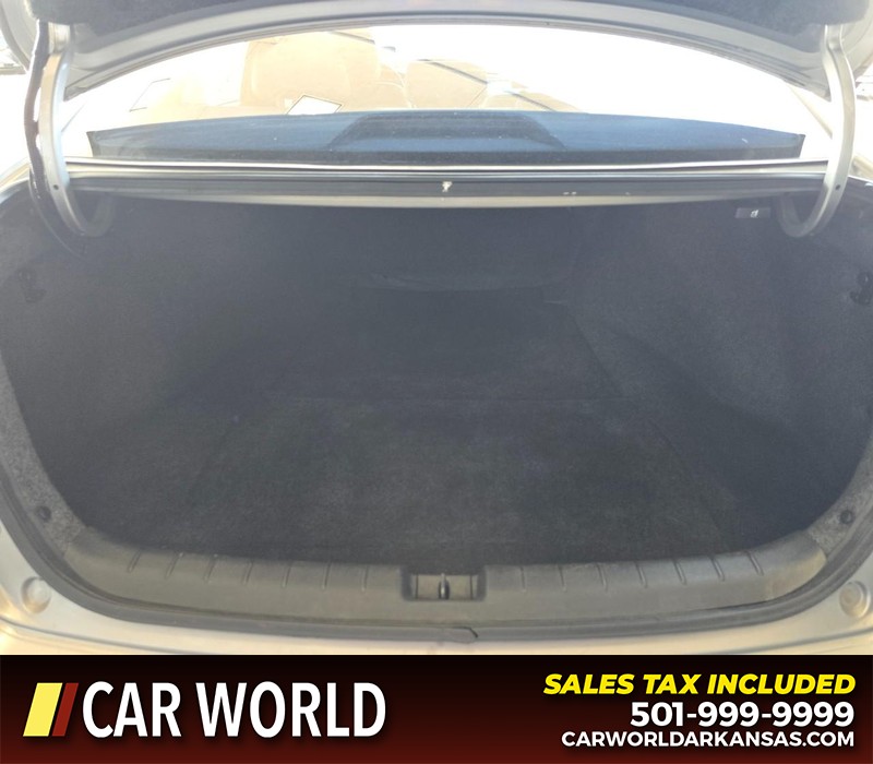 Honda Accord Sedan Vehicle Full-screen Gallery Image 13