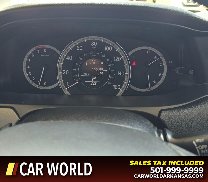 Honda Accord Sedan Vehicle Full-screen Gallery Image 16