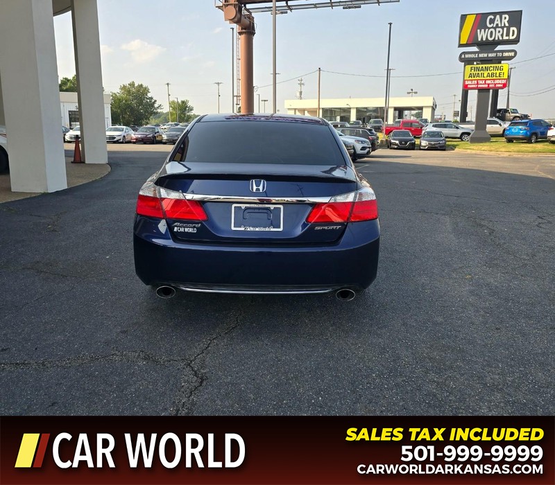 Honda Accord Sedan Vehicle Full-screen Gallery Image 5