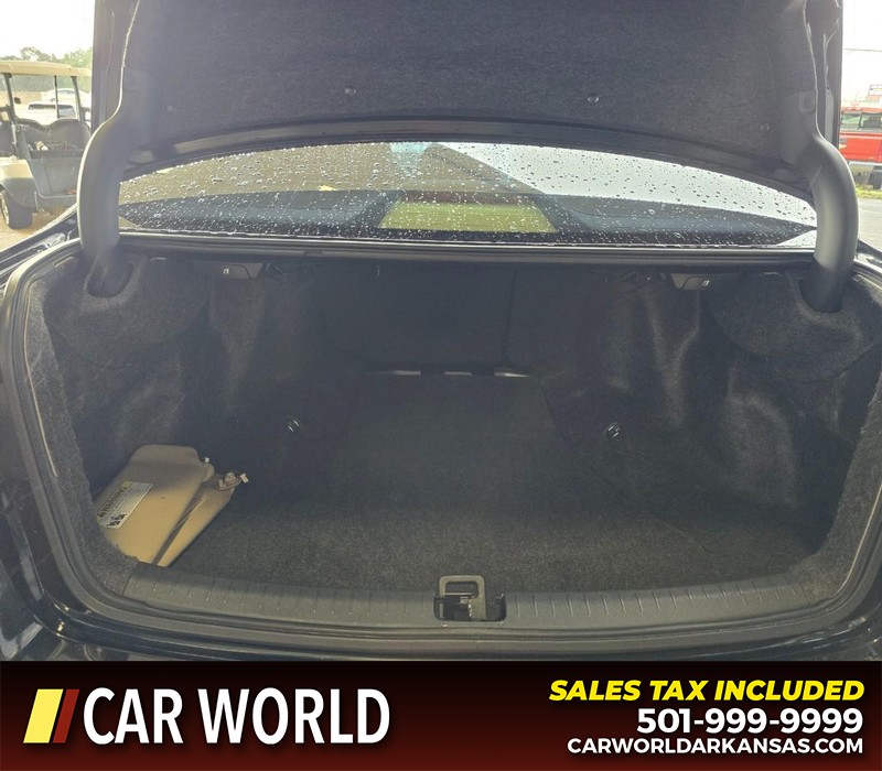 Acura TSX Vehicle Full-screen Gallery Image 13