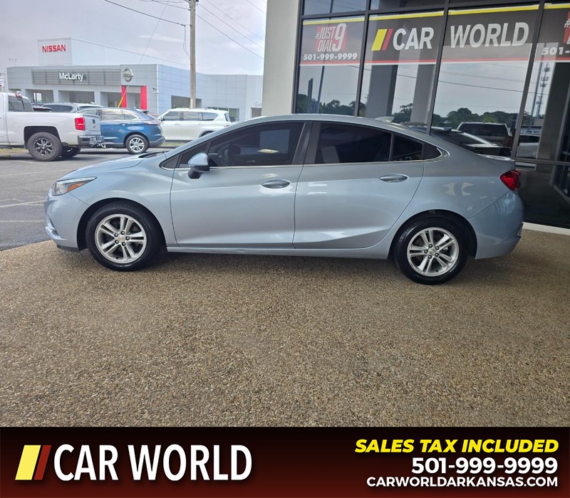 Chevrolet Cruze Vehicle Full-screen Gallery Image 4