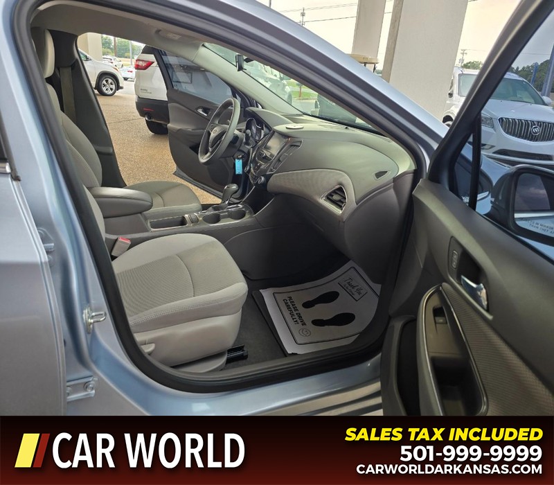 Chevrolet Cruze Vehicle Full-screen Gallery Image 11