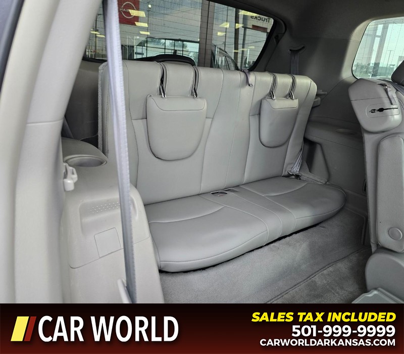 Toyota Highlander Vehicle Full-screen Gallery Image 13