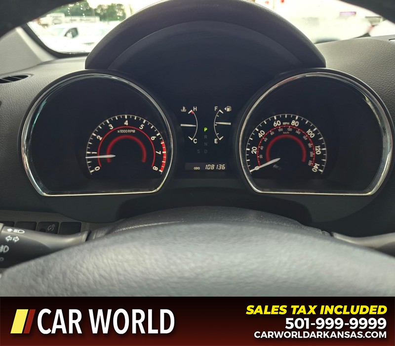 Toyota Highlander Vehicle Full-screen Gallery Image 19