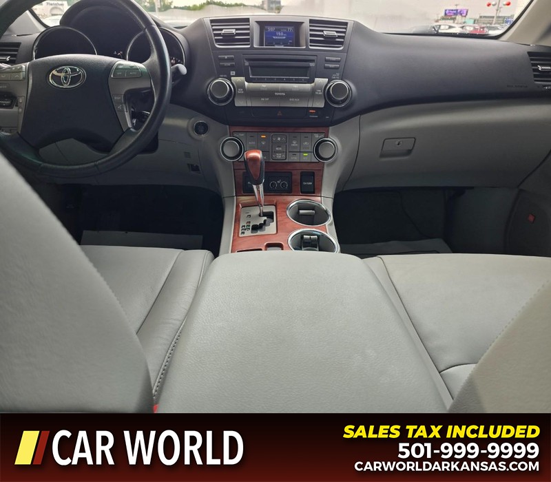Toyota Highlander Vehicle Full-screen Gallery Image 20