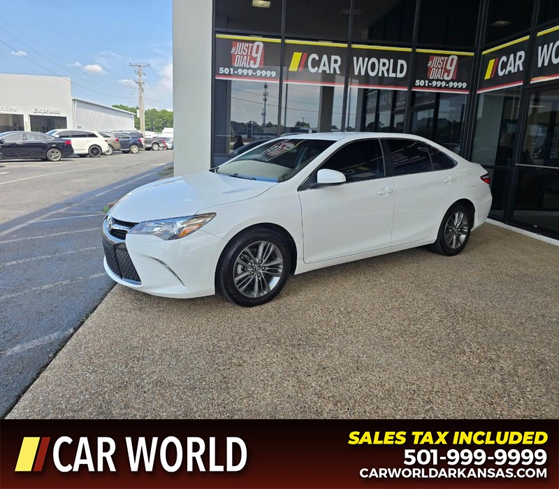 Toyota Camry Vehicle Full-screen Gallery Image 3
