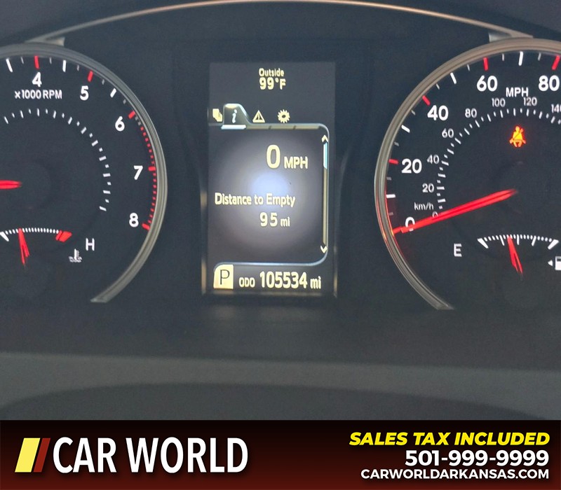 Toyota Camry Vehicle Full-screen Gallery Image 15