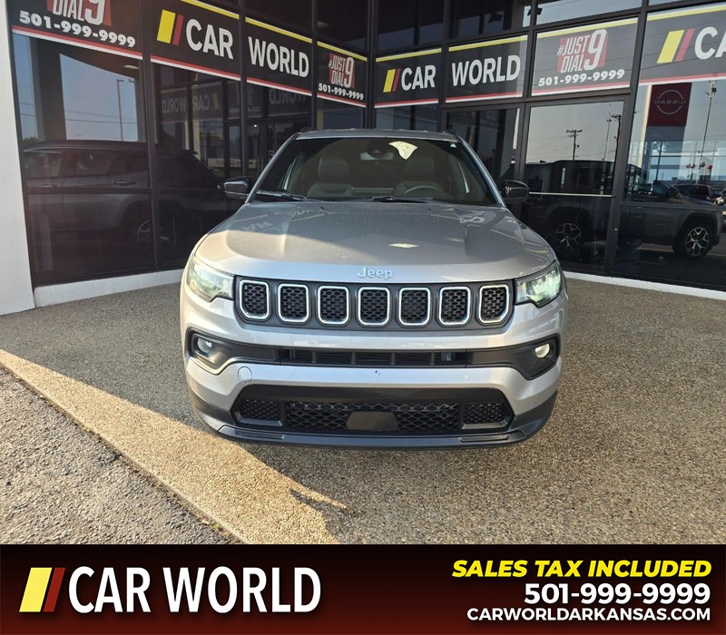 Jeep Compass Vehicle Full-screen Gallery Image 2