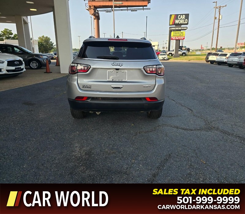 Jeep Compass Vehicle Full-screen Gallery Image 5