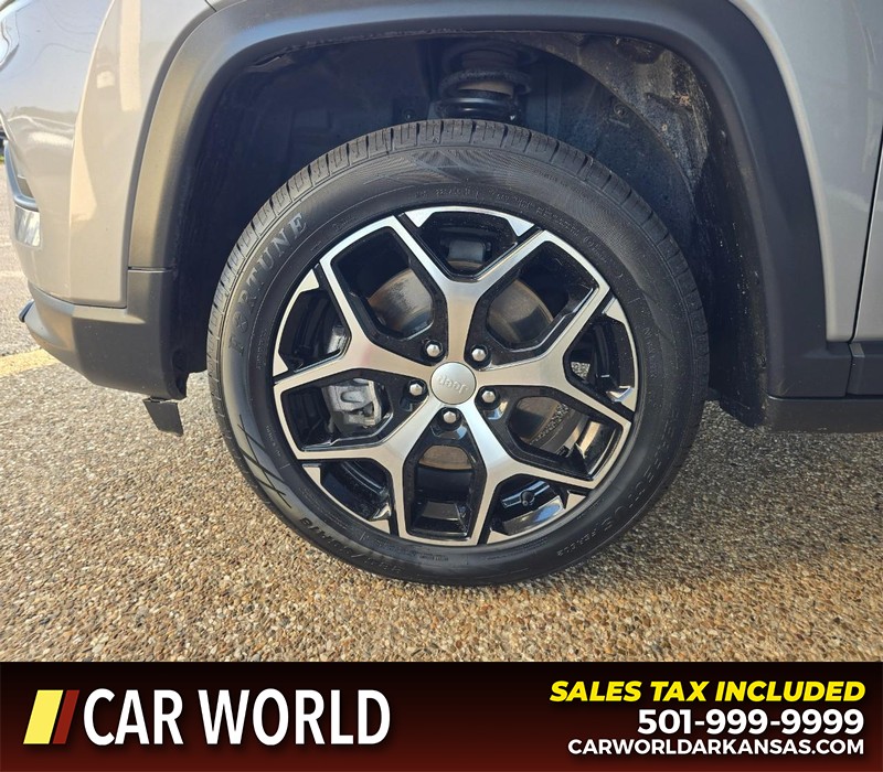 Jeep Compass Vehicle Full-screen Gallery Image 6
