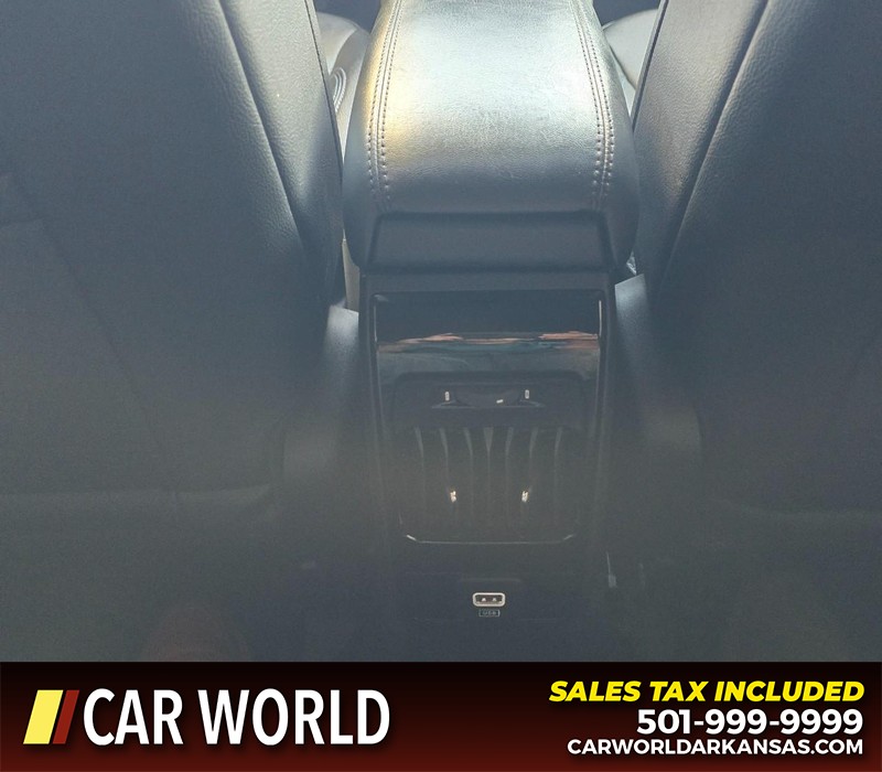 Jeep Compass Vehicle Full-screen Gallery Image 19
