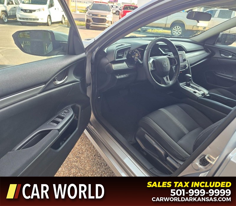 Honda Civic Sedan Vehicle Full-screen Gallery Image 7