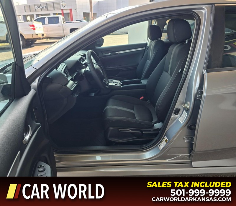 Honda Civic Sedan Vehicle Full-screen Gallery Image 8