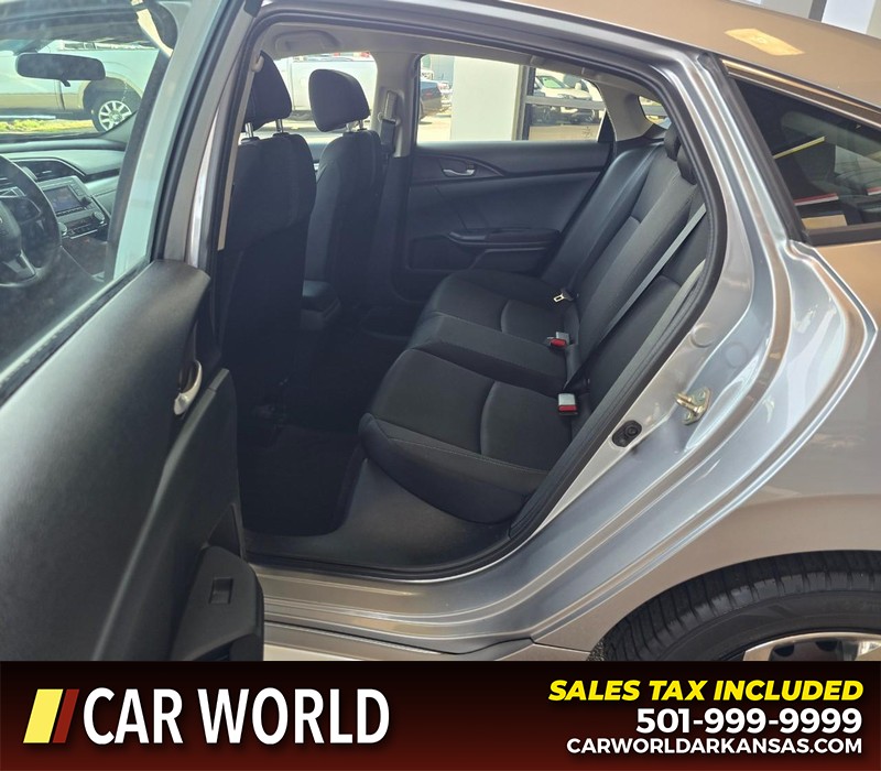Honda Civic Sedan Vehicle Full-screen Gallery Image 10