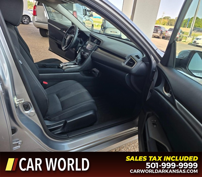 Honda Civic Sedan Vehicle Full-screen Gallery Image 11