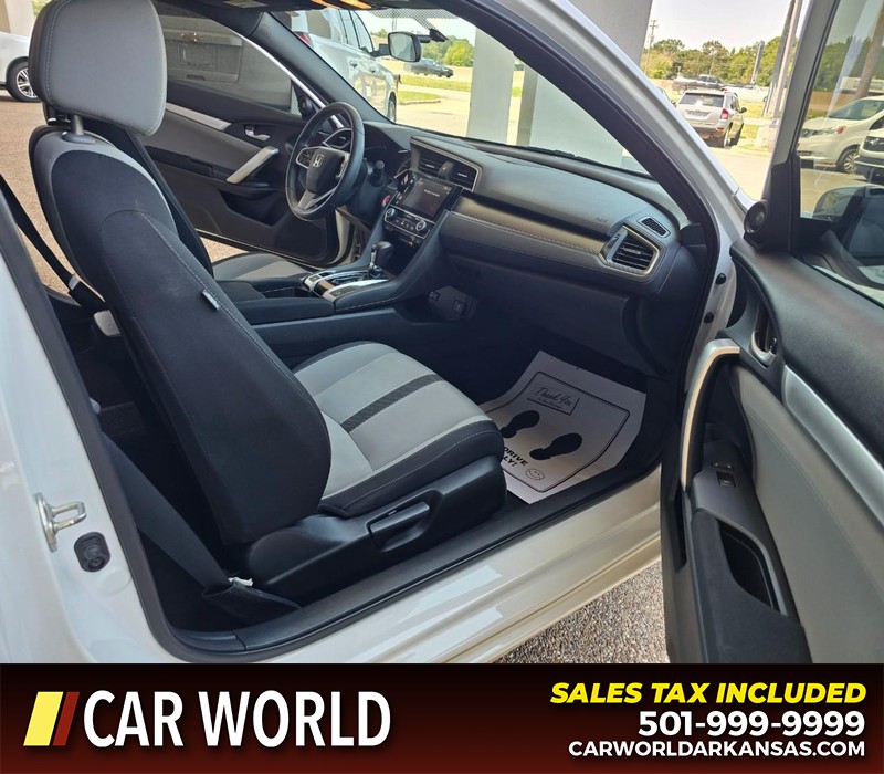 Honda Civic Coupe Vehicle Full-screen Gallery Image 10
