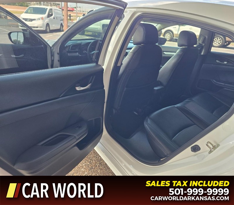 Honda Civic Sedan Vehicle Full-screen Gallery Image 9