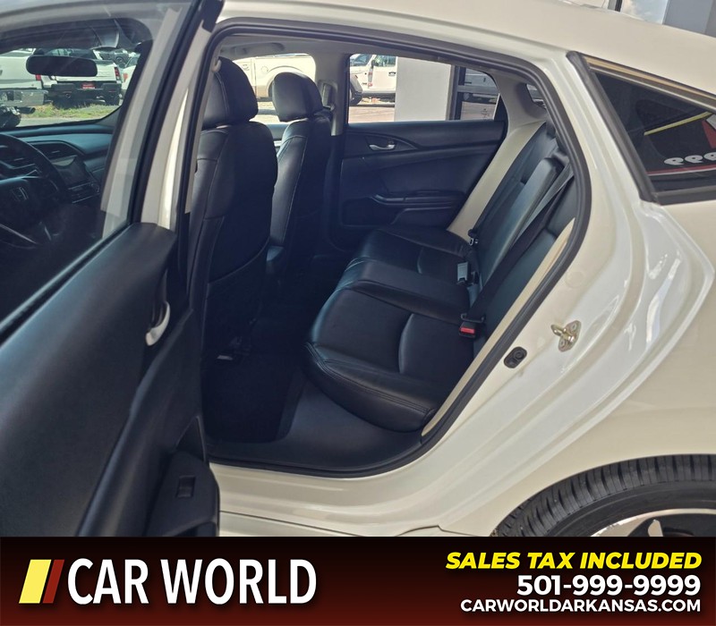 Honda Civic Sedan Vehicle Full-screen Gallery Image 10