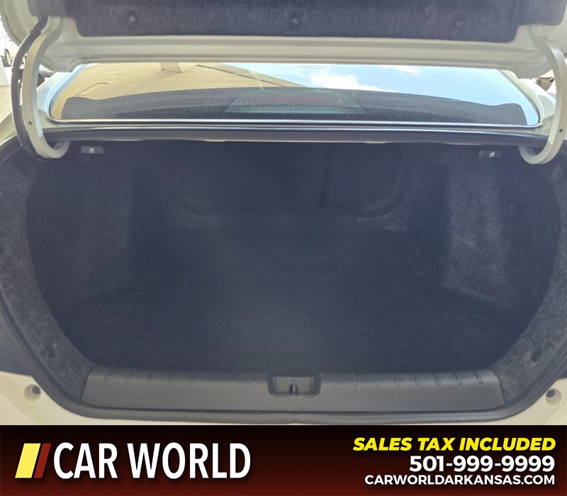 Honda Civic Sedan Vehicle Full-screen Gallery Image 13