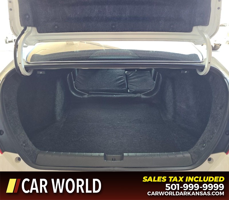 Honda Civic Sedan Vehicle Full-screen Gallery Image 14