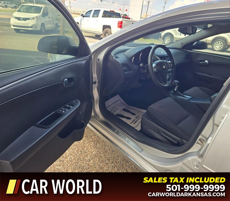 Chevrolet Malibu Vehicle Full-screen Gallery Image 7