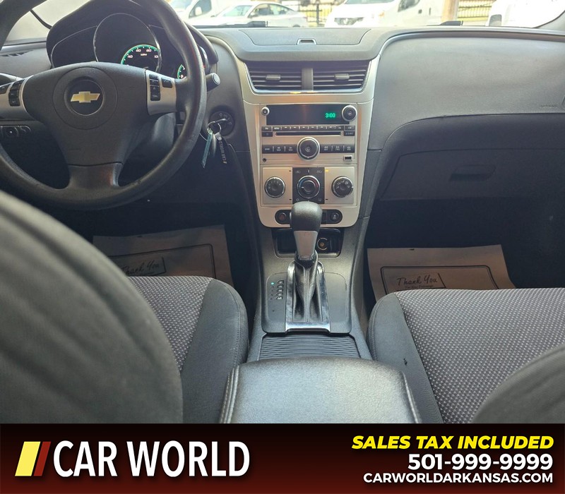 Chevrolet Malibu Vehicle Full-screen Gallery Image 18