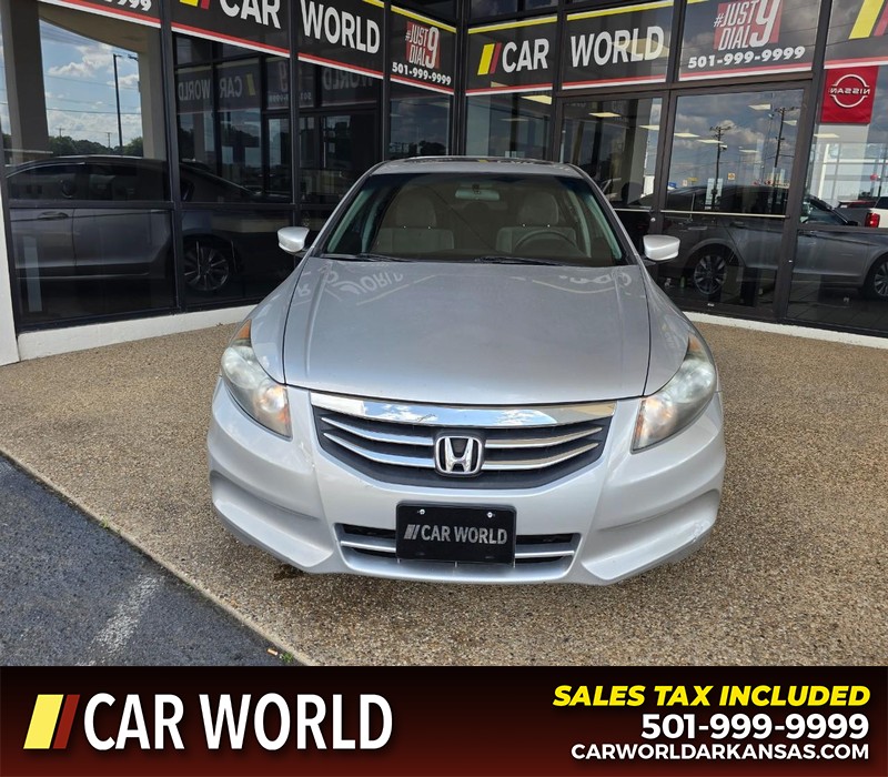 Honda Accord Sedan Vehicle Full-screen Gallery Image 2