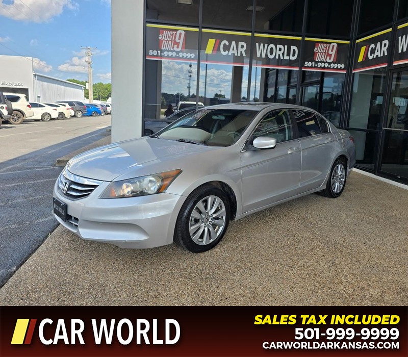 Honda Accord Sedan Vehicle Full-screen Gallery Image 3