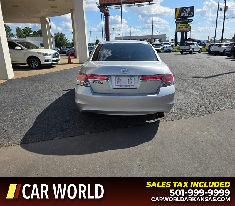 Honda Accord Sedan Vehicle Full-screen Gallery Image 5