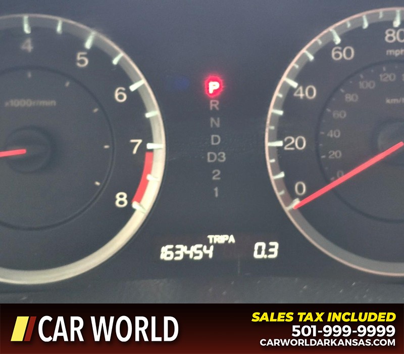 Honda Accord Sedan Vehicle Full-screen Gallery Image 15