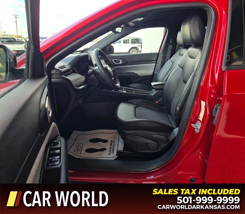 Jeep Compass Vehicle Full-screen Gallery Image 8