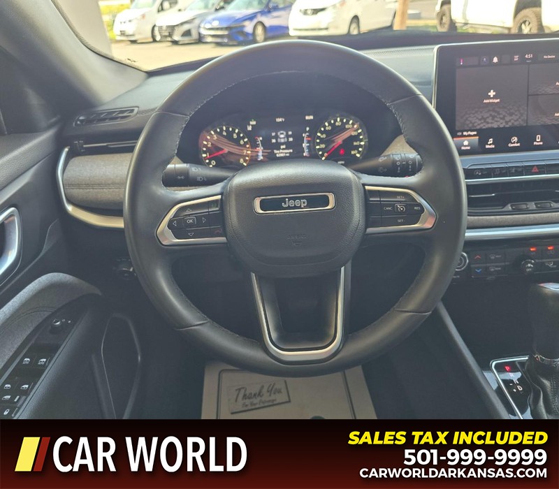 Jeep Compass Vehicle Full-screen Gallery Image 15