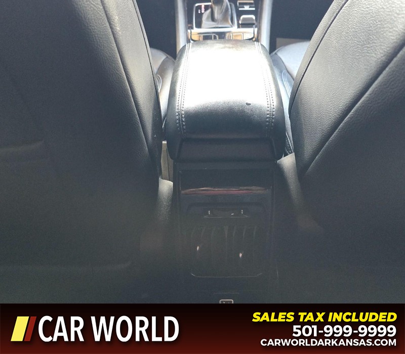 Jeep Compass Vehicle Full-screen Gallery Image 19