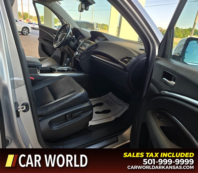 Acura MDX Vehicle Full-screen Gallery Image 12