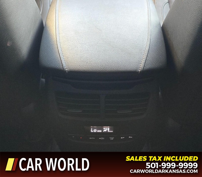 Acura MDX Vehicle Full-screen Gallery Image 22