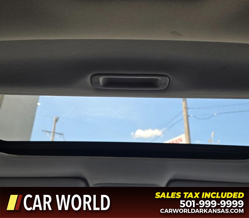 Honda CR-V Vehicle Full-screen Gallery Image 19