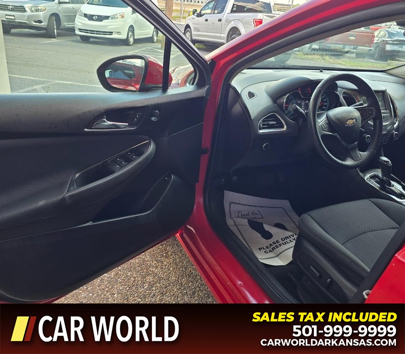 Chevrolet Cruze Vehicle Full-screen Gallery Image 7