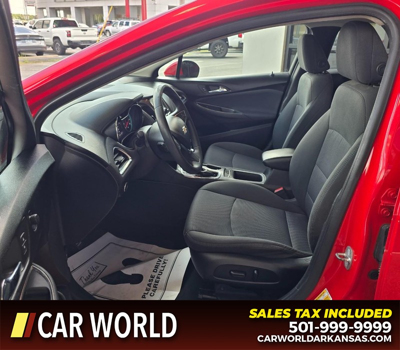 Chevrolet Cruze Vehicle Full-screen Gallery Image 8