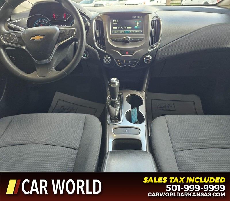 Chevrolet Cruze Vehicle Full-screen Gallery Image 18