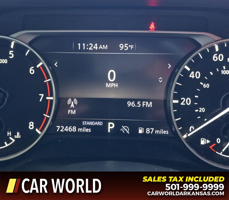 Nissan Rogue Vehicle Full-screen Gallery Image 16